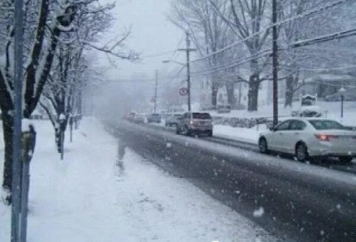 ������ѩ���H�������`