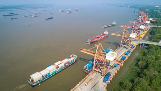  ���\�I(y��)�l(f��)չ����u�ʬF(xi��n)���Gɫ����̼�����ܵ���څ��-���ô�����ຣ�\