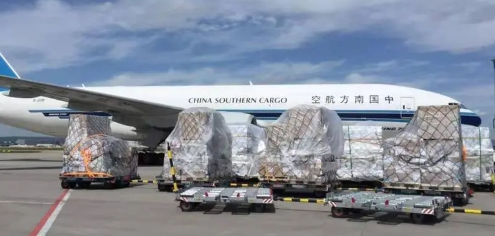 ���H���\�M