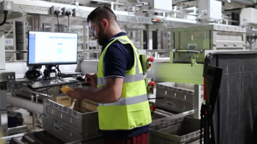 兩家中國企業(yè)聯(lián)手,建起跨境電商供給鏈高速路-DHL快遞