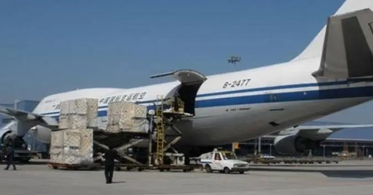 國際快遞一公斤多少錢