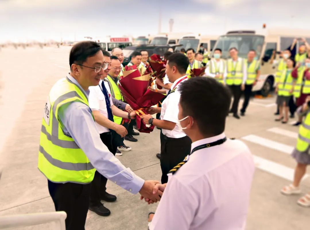  ɶտ(jng)⑛˾ wC(j)o(j)耳 {񂡰Sv̖(ho) 930-